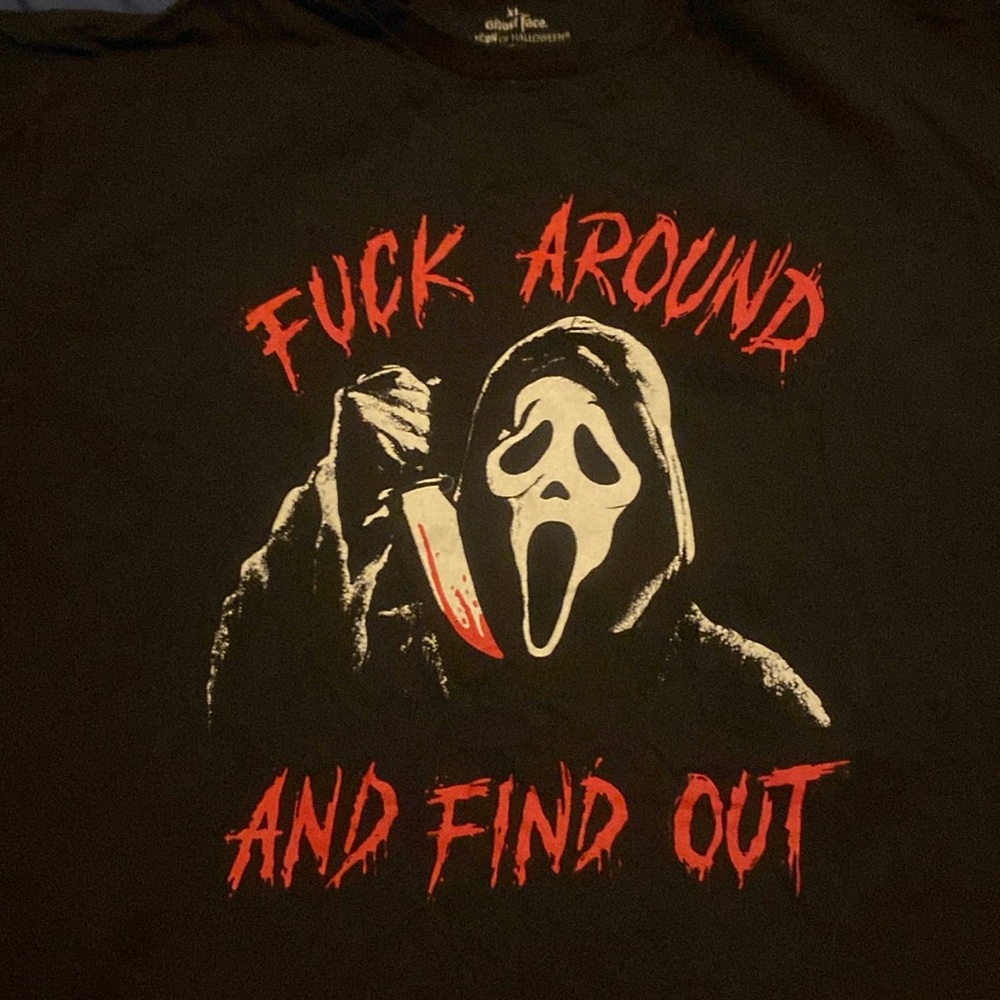 Ghost face w knife shirt